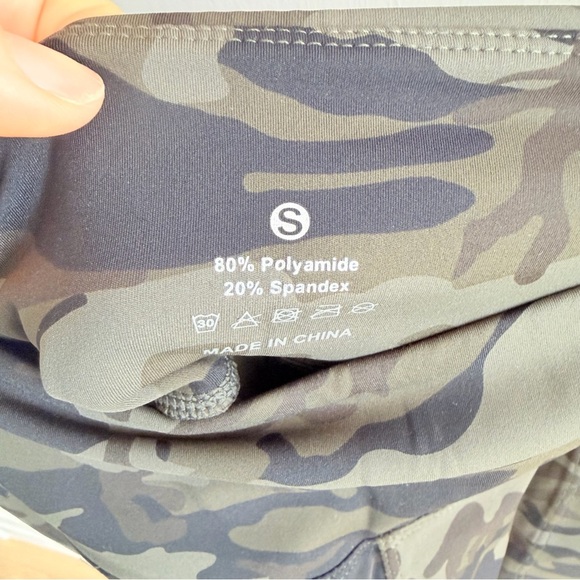 Camo Jogger Style Leggings – Stretch Athleisure Pants – Size Small - Picture 4 of 10